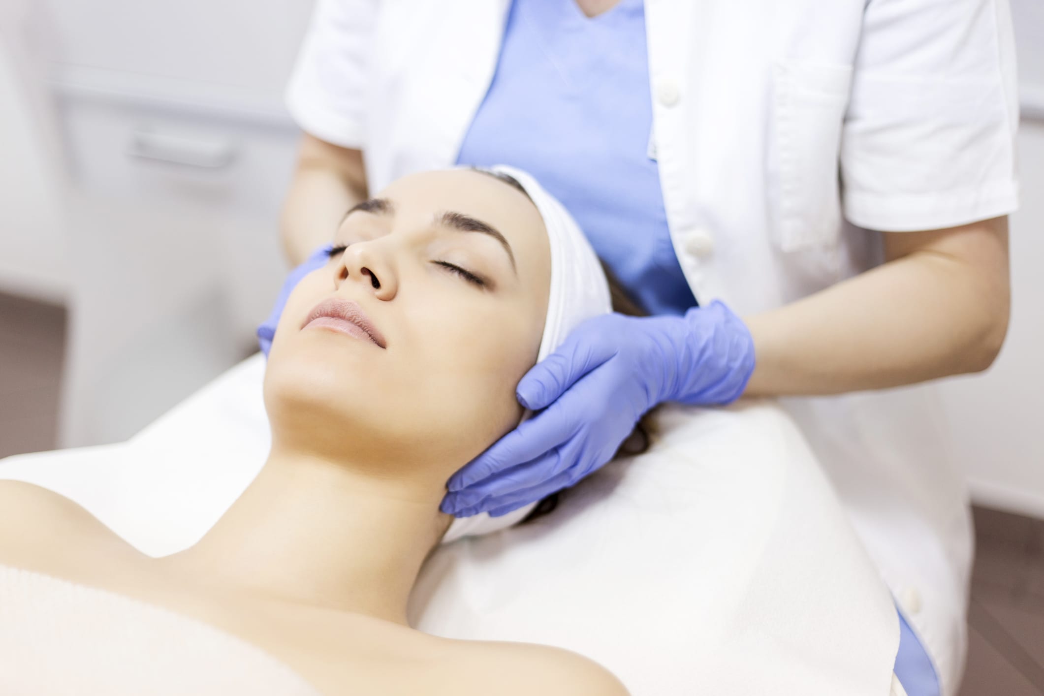 Aesthetic Clinic – Tips to Help You Choose a Beauty Salon